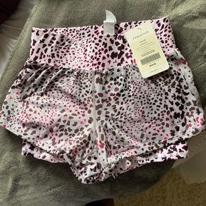 BRAND NEW Fabletics Olesia Shorts